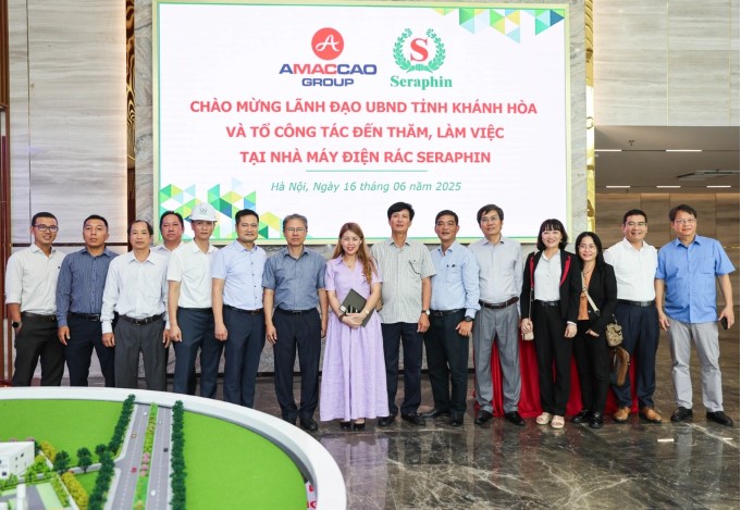 Lãnh đạo tỉnh Khánh Hòa và đoàn công tác cùng ban lãnh đạo nhà máy điện rác Seraphin.