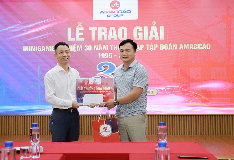 Anh Ngô Tình - Người đoạt giải thưởng may mắn 1