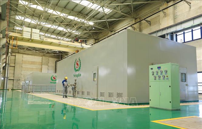 Nhà máy điện rác Seraphin có 3 lò đốt rác với công suất tiếp nhận, xử lý 2.250 tấn rác/ngày, tạo rà điện 37 MW/h. Ảnh: Thành Phương - TTXVN